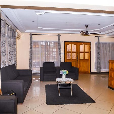 Jenos Hotels Accra Buitenkant foto