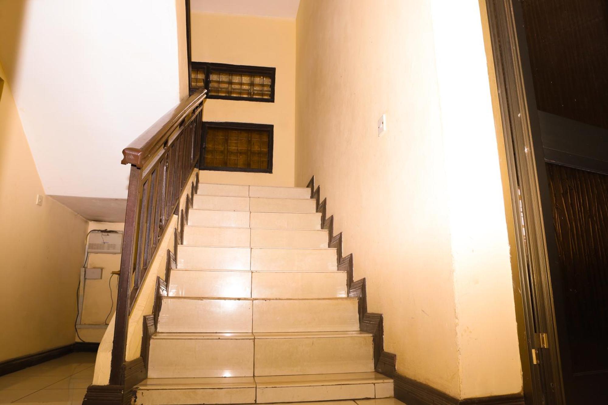 Jenos Hotels Accra Buitenkant foto