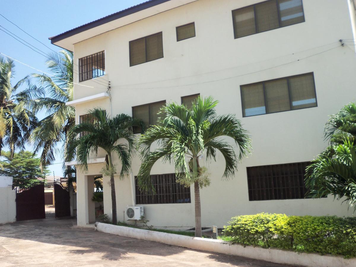 Jenos Hotels Accra Buitenkant foto