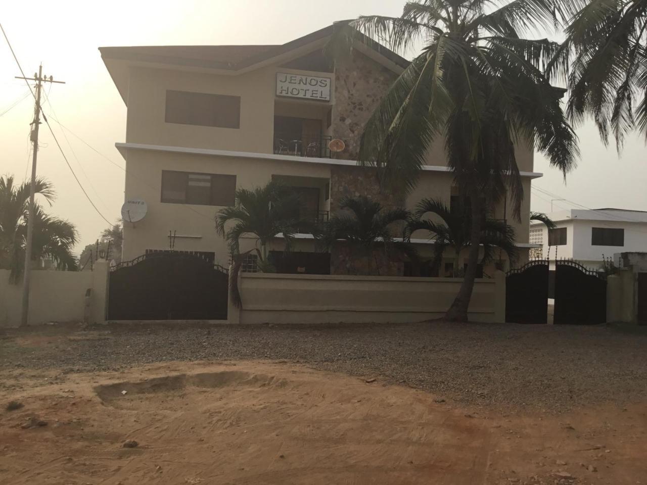 Jenos Hotels Accra Buitenkant foto